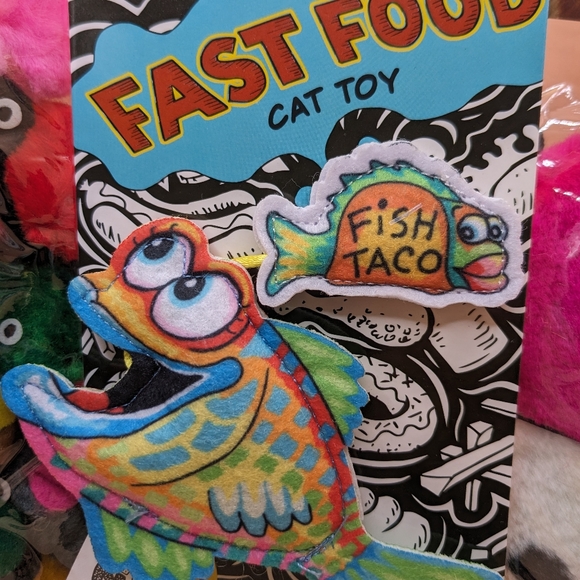 Cat Toy Bundle - 11 pieces + 1 BONUS SURPRISE Toy - Picture 4 of 4